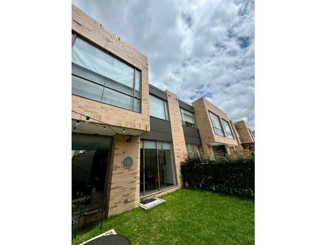 Casa de 3 alcobas en venta en Agrupacion Calahorra, Cajicá, 145 m² · foto 11 de 24