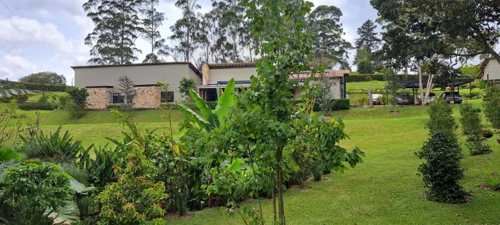 Finca en venta en El Retiro, 19123 m² · foto 2 de 20