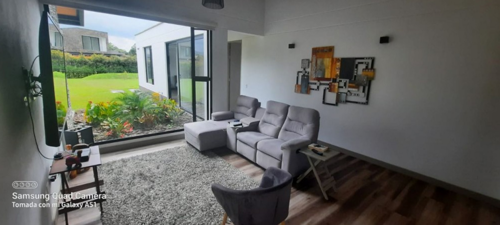 Casa de 4 alcobas en venta en Llano Grande, Rionegro · foto 4 de 20