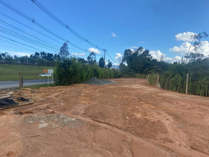 Lote en venta en El Tablazo, Rionegro, 6102 m² · foto 3 de 15