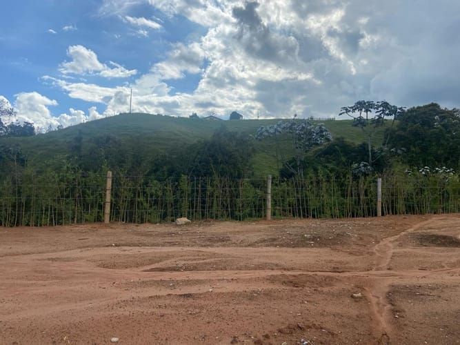 Lote en venta en El Tablazo, Rionegro, 6102 m² · foto 4 de 15