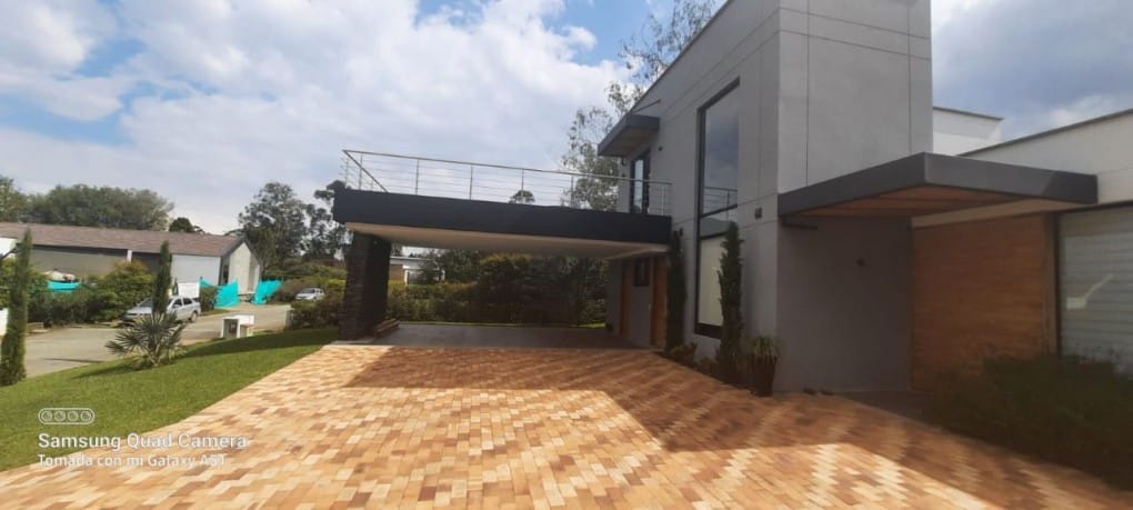 Casa de 4 alcobas en venta en Llano Grande, Rionegro · foto 8 de 20