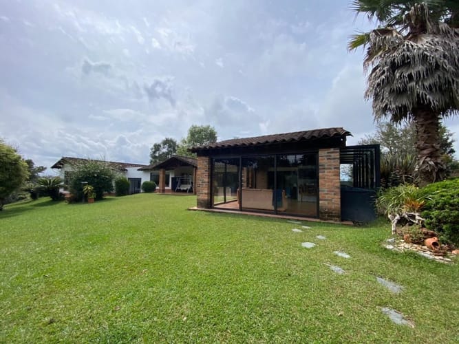 Finca en venta en Aeropuerto, Rionegro, 5400 m² · foto 7 de 16