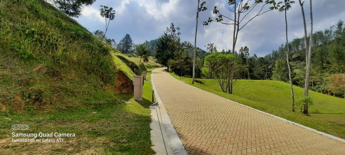 Lote en venta en Puente Pelaez, El Retiro, 5887 m² · foto 4 de 11