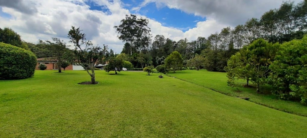 Casa de 3 alcobas en venta en Los Salados, El Retiro · foto 2 de 18
