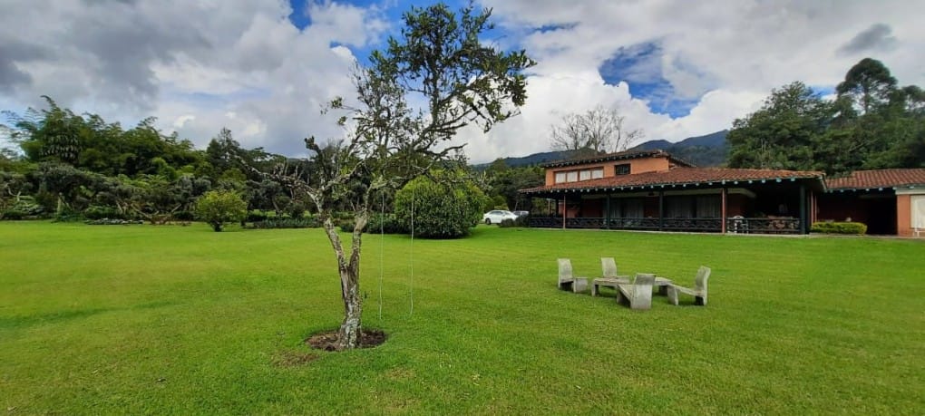 Casa de 3 alcobas en venta en Los Salados, El Retiro · foto 16 de 18