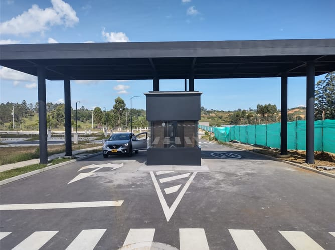 Lote en venta en La Macarena, Rionegro, 91 m² · foto 4 de 9