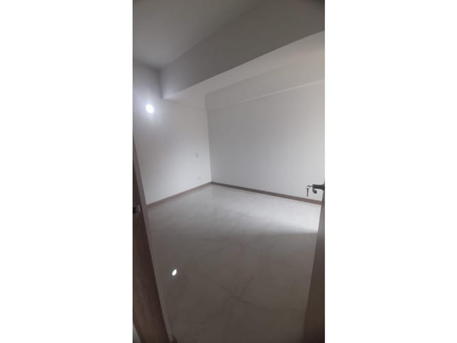 Apartamento de 3 alcobas en venta en Perez, Bello, 70 m² · foto 9 de 14