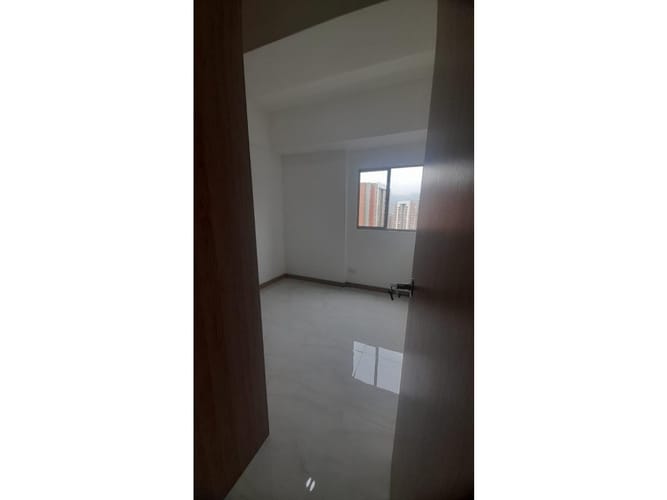 Apartamento de 3 alcobas en venta en Perez, Bello, 70 m² · foto 11 de 14