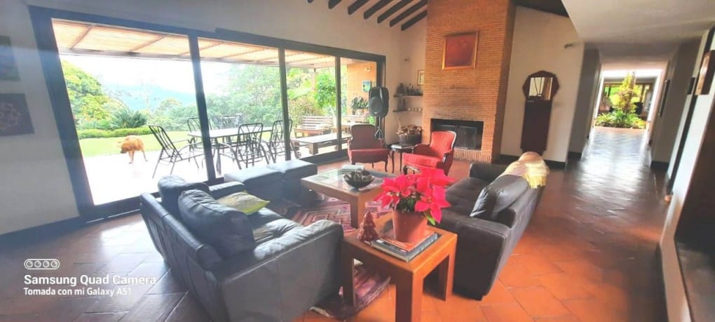 Casa de 10 alcobas en venta en Guayabito, Rionegro · foto 5 de 18