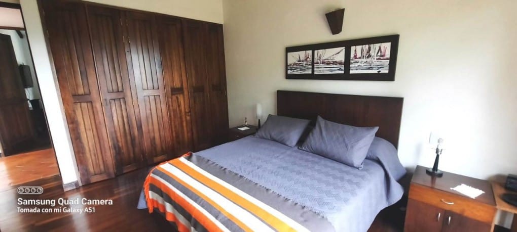 Casa de 10 alcobas en venta en Guayabito, Rionegro · foto 11 de 18