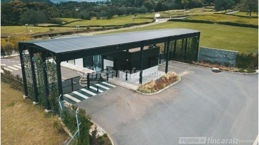 Lote en venta en Guamito, La Ceja, 2598 m² · foto 3 de 21