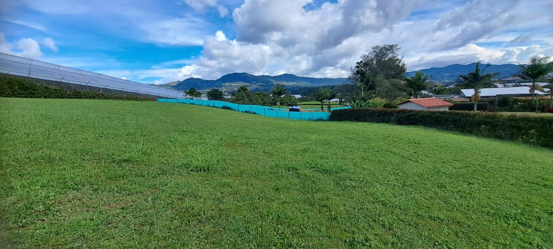 Lote en venta en Guamito, La Ceja, 2598 m² · foto 4 de 21