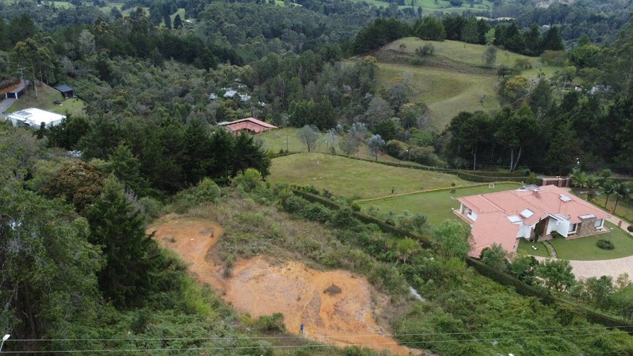 Lote en venta en El Tablazo, Rionegro, 13007 m² · foto 2 de 18