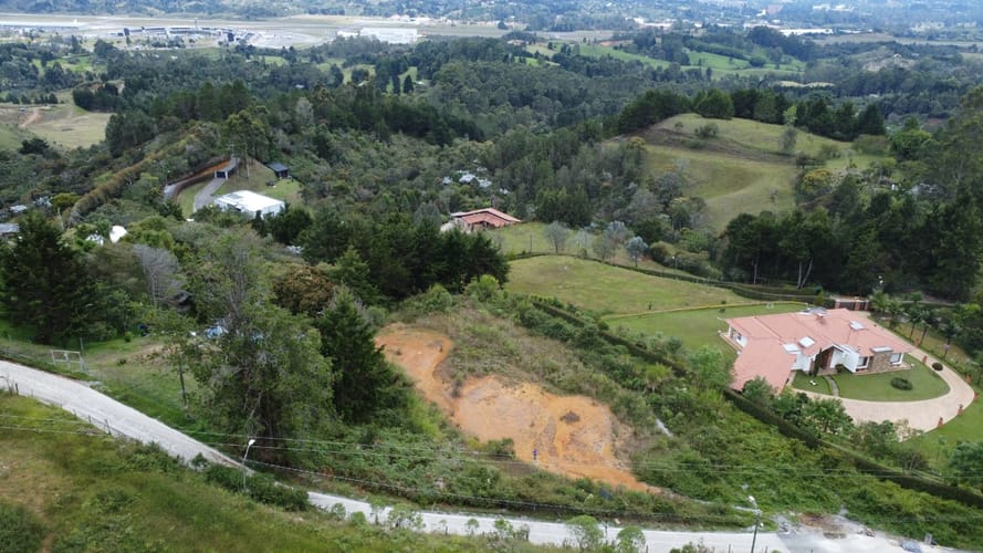 Lote en venta en El Tablazo, Rionegro, 13007 m² · foto 6 de 18