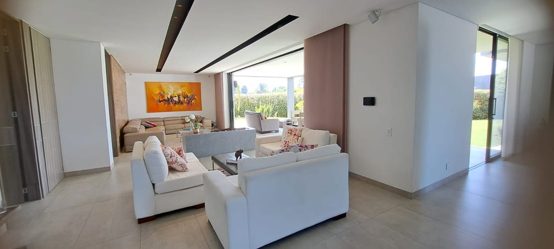 Casa de 5 alcobas en venta en Llano Grande, Rionegro · foto 4 de 24