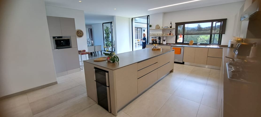 Casa de 5 alcobas en venta en Llano Grande, Rionegro · foto 5 de 24