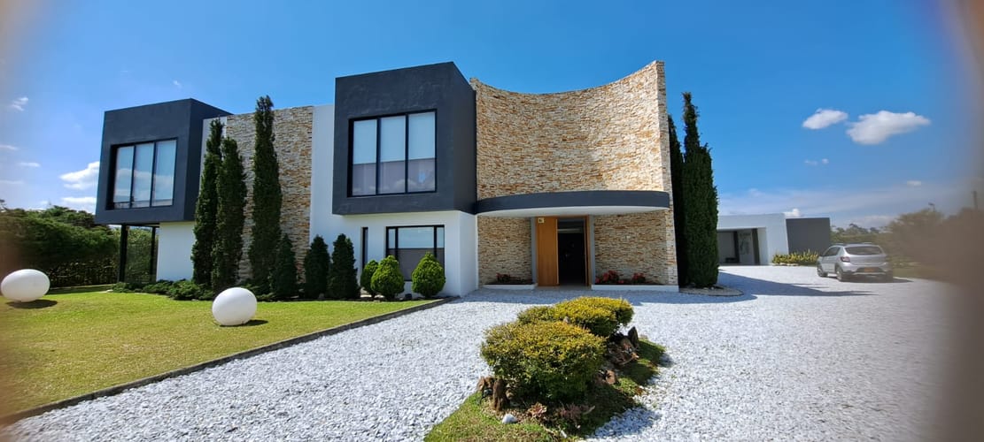Casa de 5 alcobas en venta en Llano Grande, Rionegro · foto 6 de 24