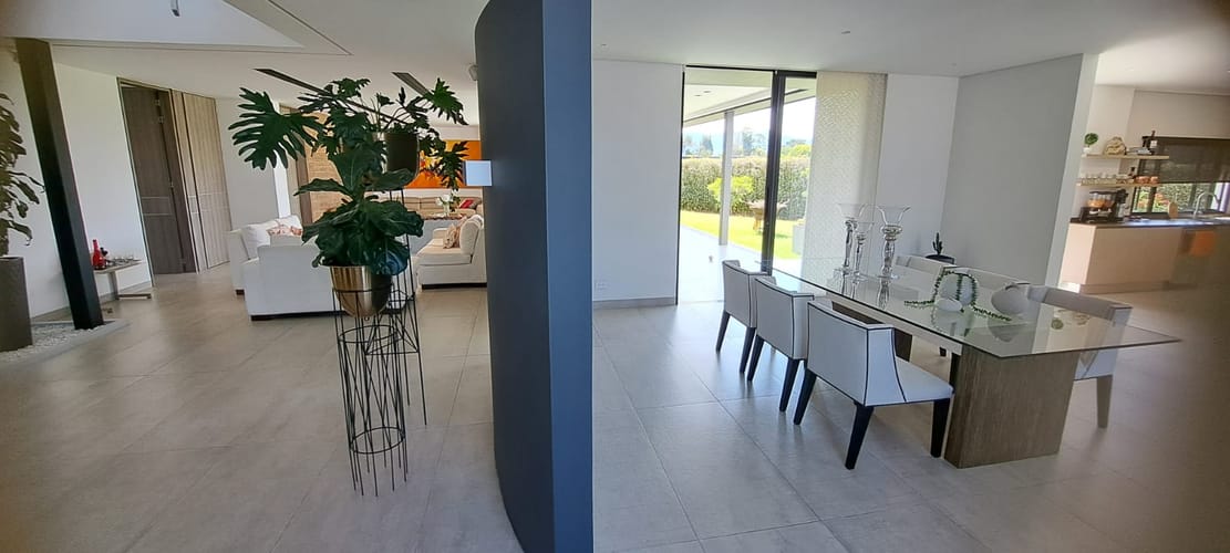 Casa de 5 alcobas en venta en Llano Grande, Rionegro · foto 8 de 24