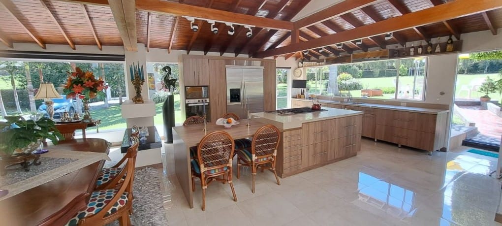Casa de 4 alcobas en venta en La Ceja · foto 18 de 20