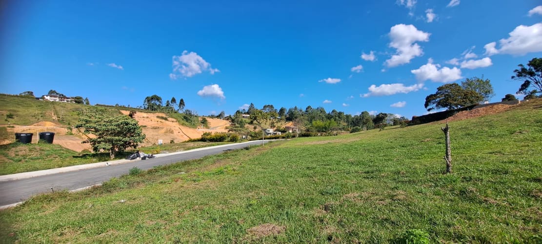 Lote en venta en El Salado, El Carmen de Viboral, 2101 m² · foto 9 de 17