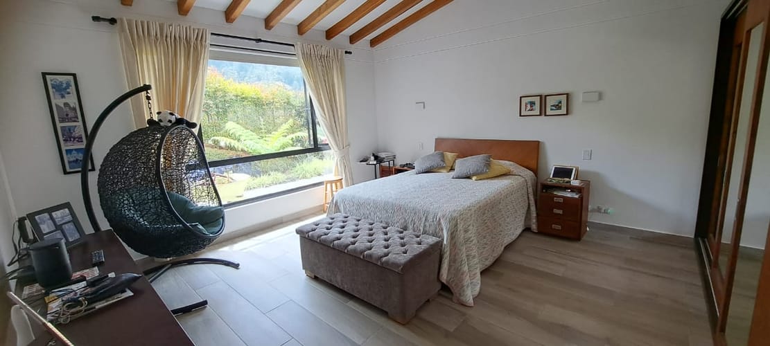 Casa de 3 alcobas en venta en Lejos Del Nido, El Retiro, 1033 m² · foto 17 de 24