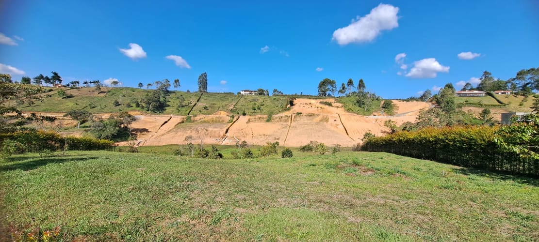 Lote en venta en El Salado, El Carmen de Viboral, 2101 m² · foto 15 de 17