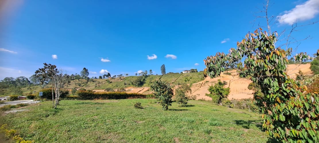 Lote en venta en El Salado, El Carmen de Viboral, 2101 m² · foto 17 de 17