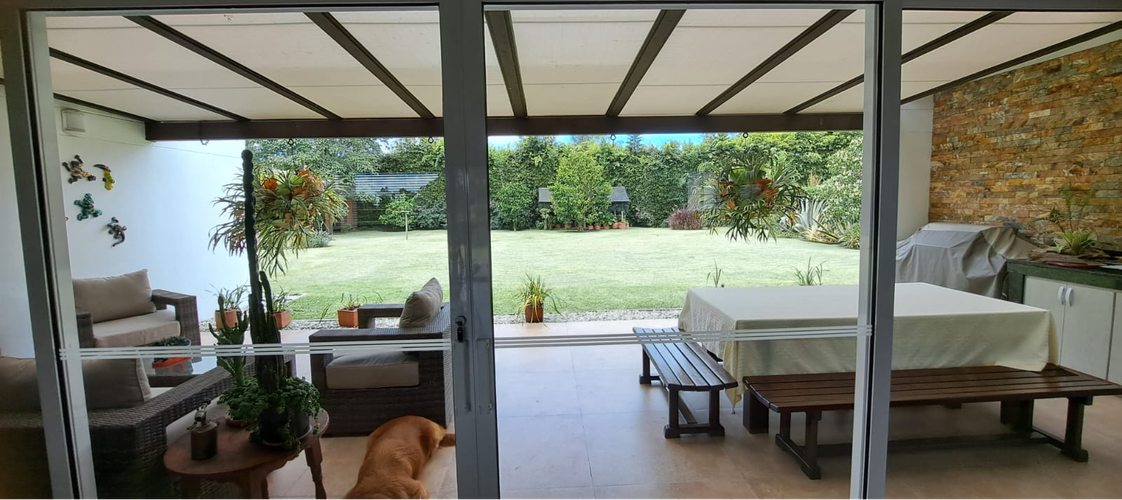 Casa de 3 alcobas en venta en Llano Grande, Rionegro · foto 2 de 18
