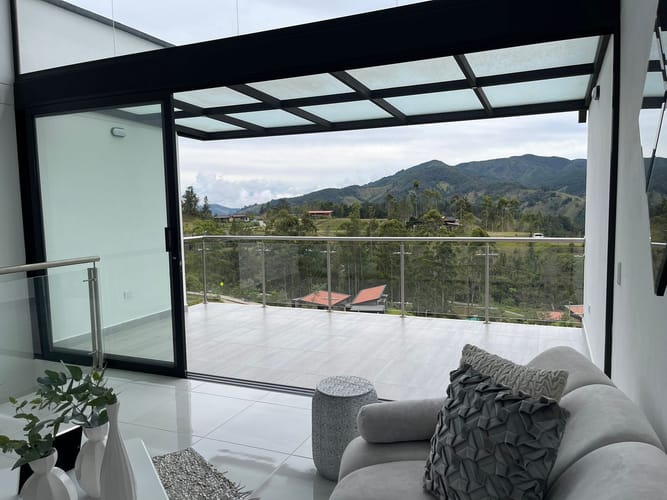 Casa de 4 alcobas en venta en El Retiro, 1690 m² · foto 10 de 21