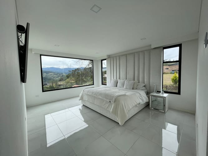 Casa de 4 alcobas en venta en El Retiro, 1690 m² · foto 13 de 21