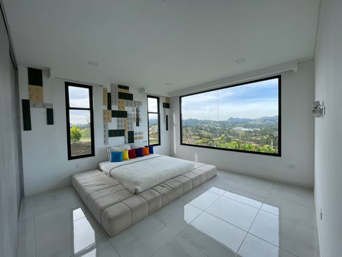 Casa de 4 alcobas en venta en El Retiro, 1690 m² · foto 18 de 21