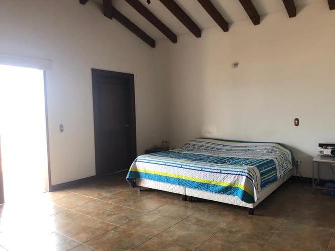 Casa de 5 alcobas en venta en Llano Grande, Rionegro · foto 18 de 24
