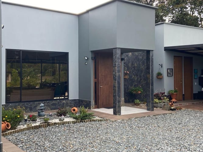 Casa de 4 alcobas en venta en Guamito, La Ceja · foto 2 de 13