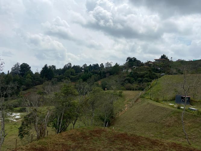 Lote en venta en San Jose, Guarne, 2415 m² · foto 12 de 15