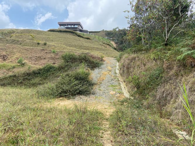 Lote en venta en San Jose, Guarne, 2415 m² · foto 13 de 15