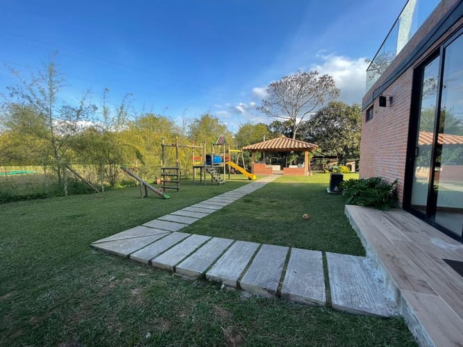 Casa de 4 alcobas en venta en Guamito, La Ceja · foto 22 de 24