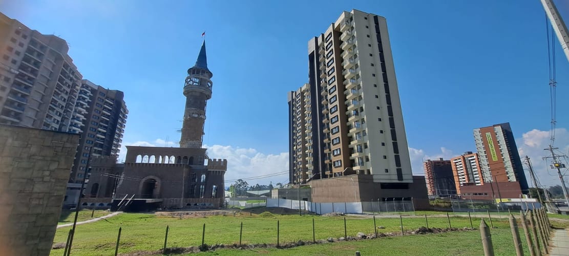 Apartamento de 3 alcobas en venta en Rionegro, 72 m² · foto 4 de 5
