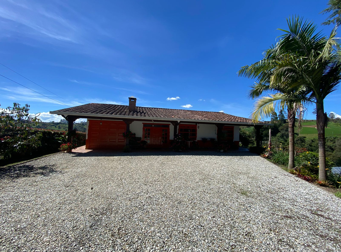 Finca en venta en Alto Del Mercado, Marinilla, 4380 m² · foto 2 de 18