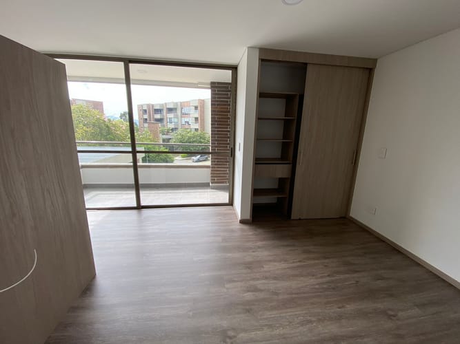 Apartamento de 1 alcoba en venta en Guayabito, Rionegro, 55 m² · foto 3 de 18