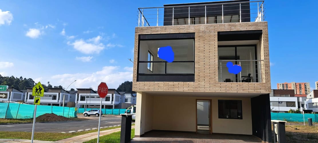Casa de 4 alcobas en venta en El Porvenir, Rionegro, 93 m² · foto 2 de 15