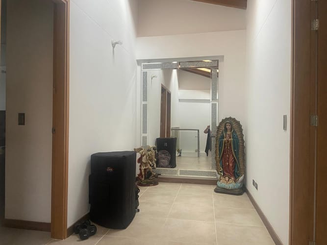 Casa de 4 alcobas en venta en Rionegro, 165 m² · foto 3 de 15