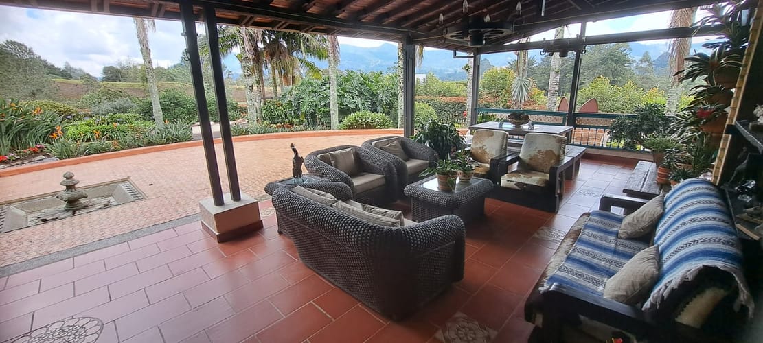 Casa de 5 alcobas en venta en Guamito, La Ceja · foto 5 de 24