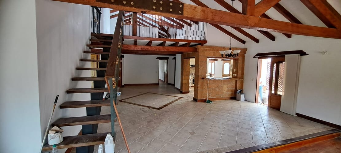 Casa de 4 alcobas en venta en Centro, Rionegro, 1650 m² · foto 2 de 16