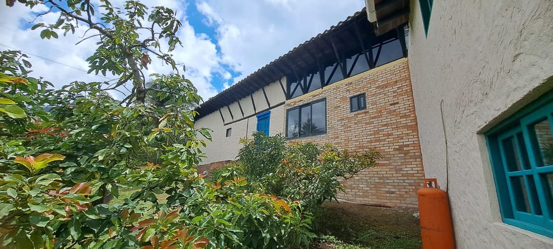 Casa de 5 alcobas en venta en Guamito, La Ceja · foto 18 de 24