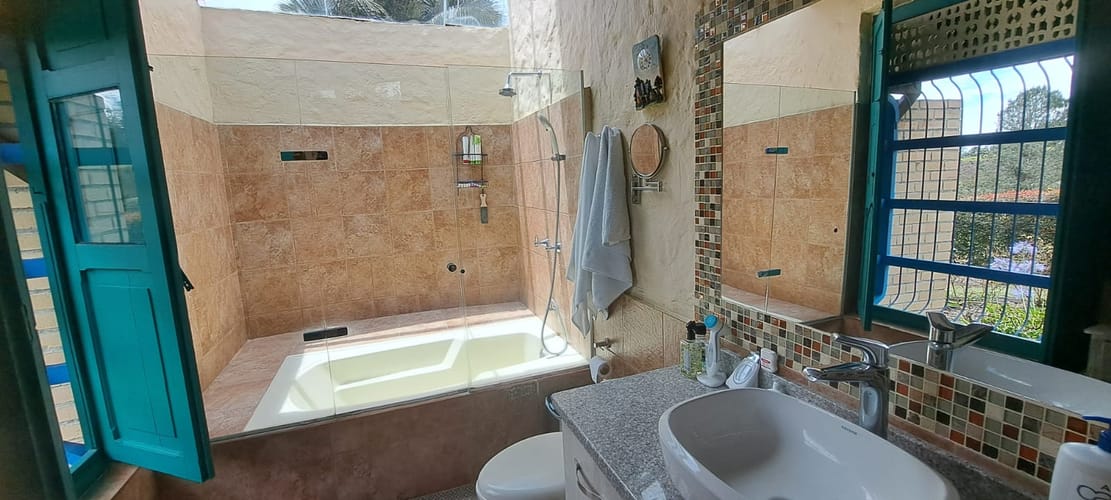 Casa de 5 alcobas en venta en Guamito, La Ceja · foto 20 de 24