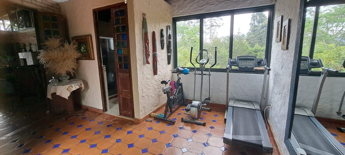 Casa de 5 alcobas en venta en Guamito, La Ceja · foto 22 de 24