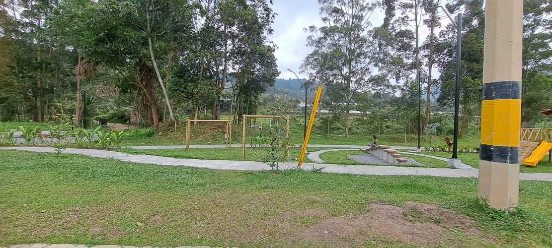 Lote en venta en El Retiro, 145 m² · foto 9 de 10