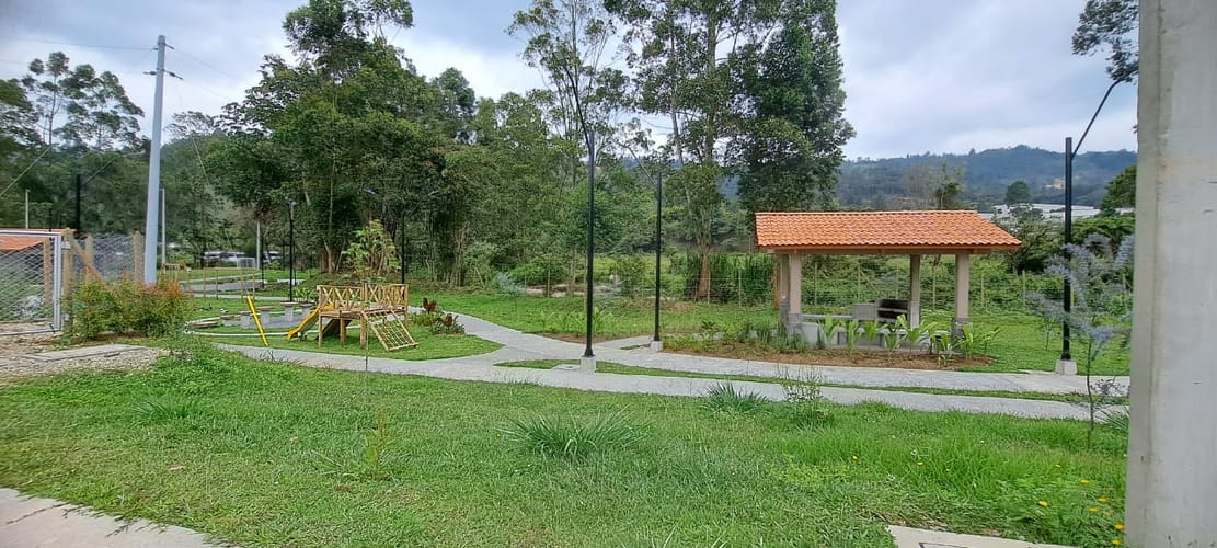 Lote en venta en El Retiro, 145 m² · foto 10 de 10