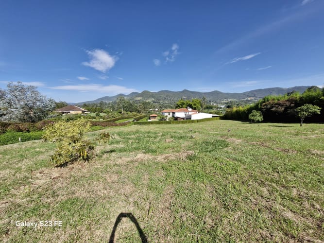 Lote en venta en Guamito, La Ceja, 3337 m² · foto 2 de 18